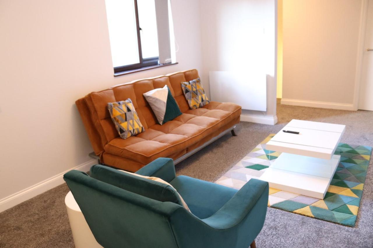 Garland Modern Apartment With Private Garden & Parking Dartford 5 ภายนอก รูปภาพ