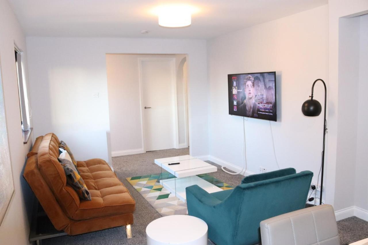 Garland Modern Apartment With Private Garden & Parking Dartford 5 ภายนอก รูปภาพ