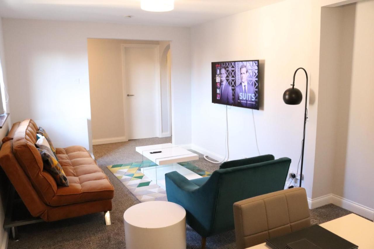 Garland Modern Apartment With Private Garden & Parking Dartford 5 ภายนอก รูปภาพ