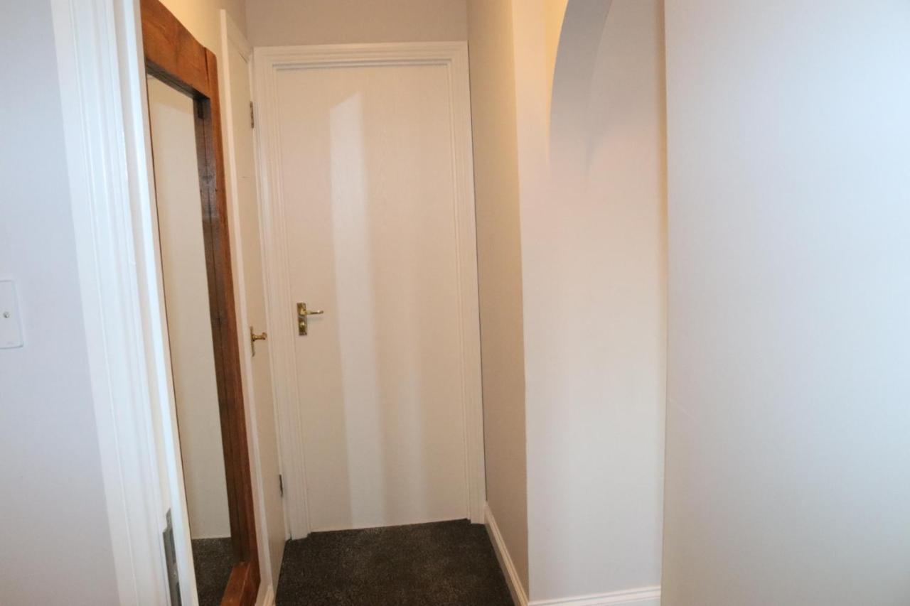 Garland Modern Apartment With Private Garden & Parking Dartford 5 ภายนอก รูปภาพ