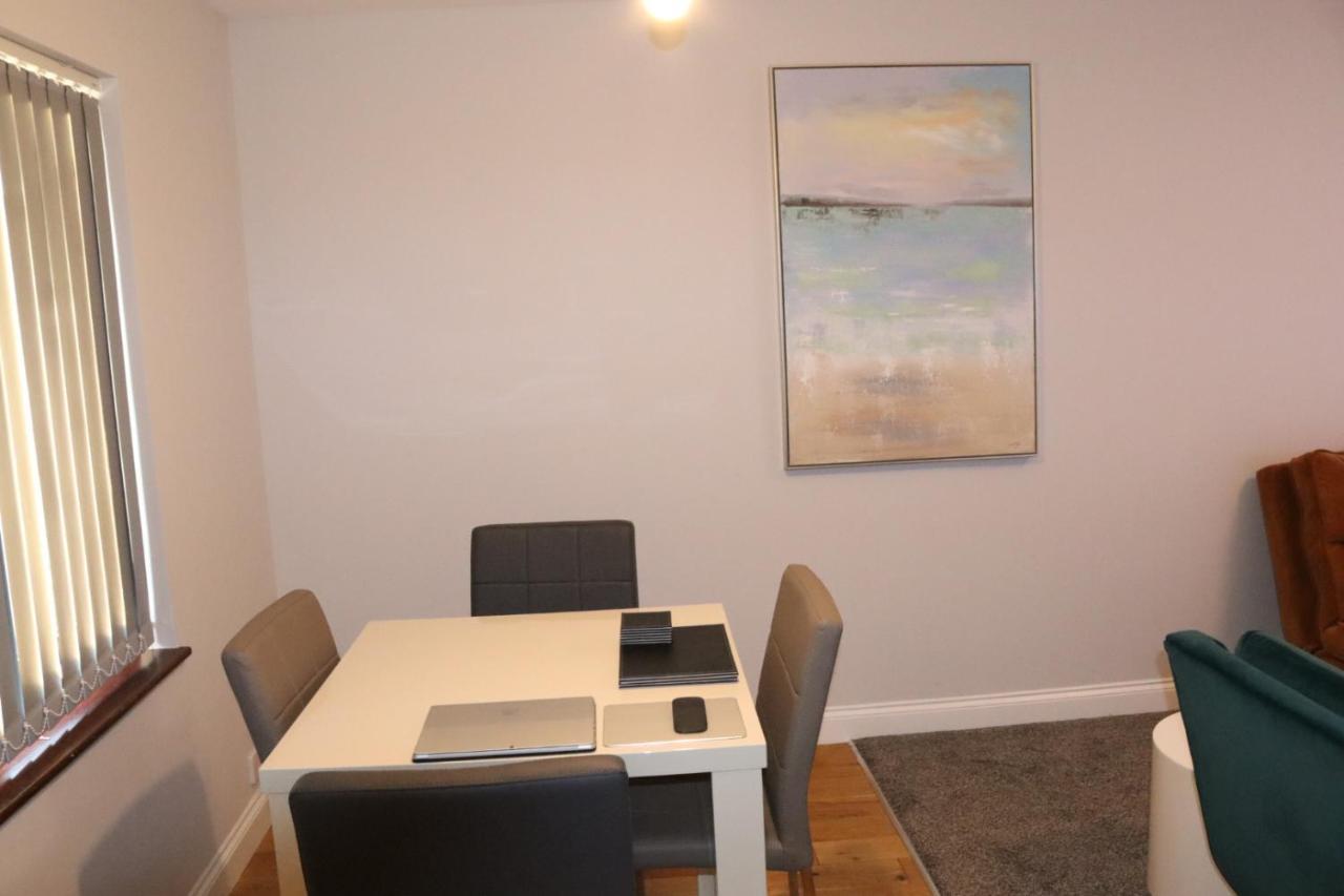 Garland Modern Apartment With Private Garden & Parking Dartford 5 ภายนอก รูปภาพ
