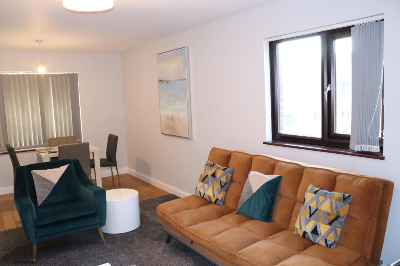 Garland Modern Apartment With Private Garden & Parking Dartford 5 ภายนอก รูปภาพ