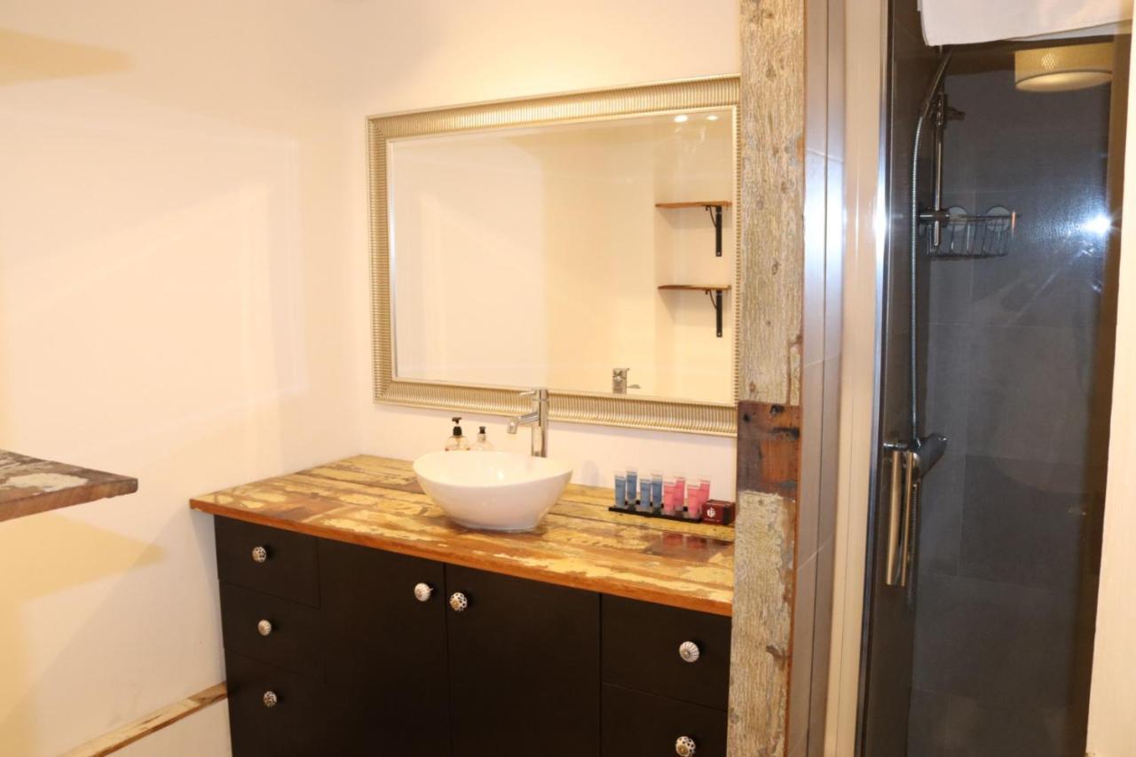 Garland Modern Apartment With Private Garden & Parking Dartford 5 ภายนอก รูปภาพ