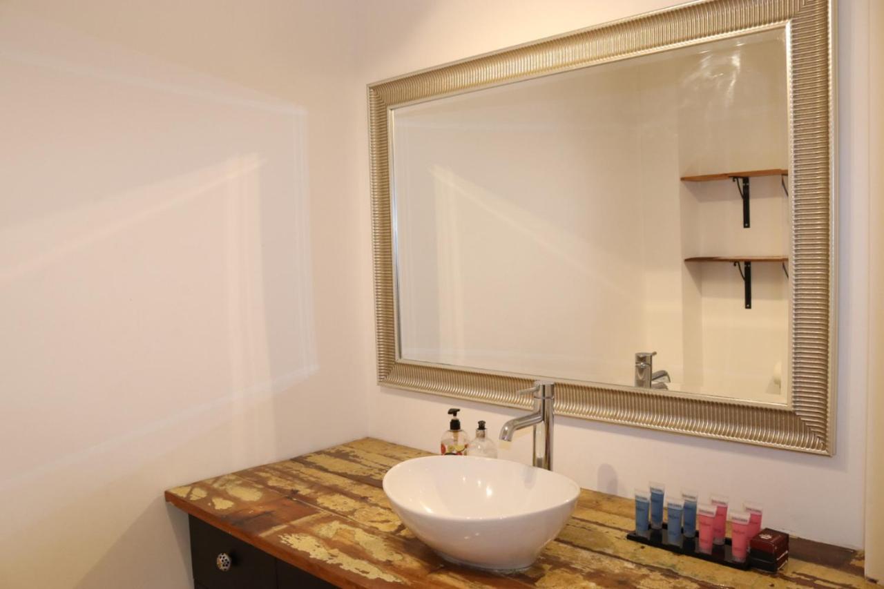 Garland Modern Apartment With Private Garden & Parking Dartford 5 ภายนอก รูปภาพ
